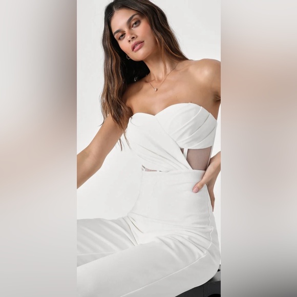 Lulu’s Strapless Halter Jumpsuit-Size Small - Picture 2 of 16